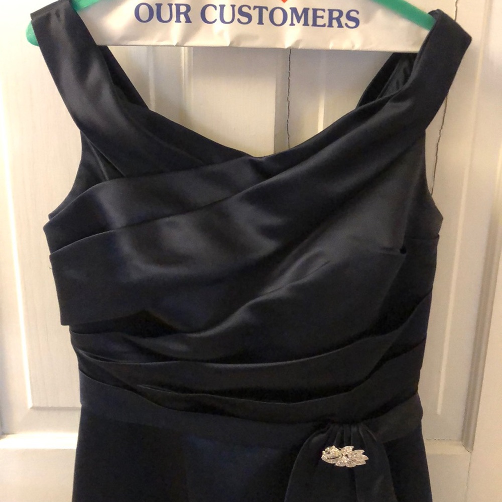 Off the Shoulder Gown - Picture 3 of 3